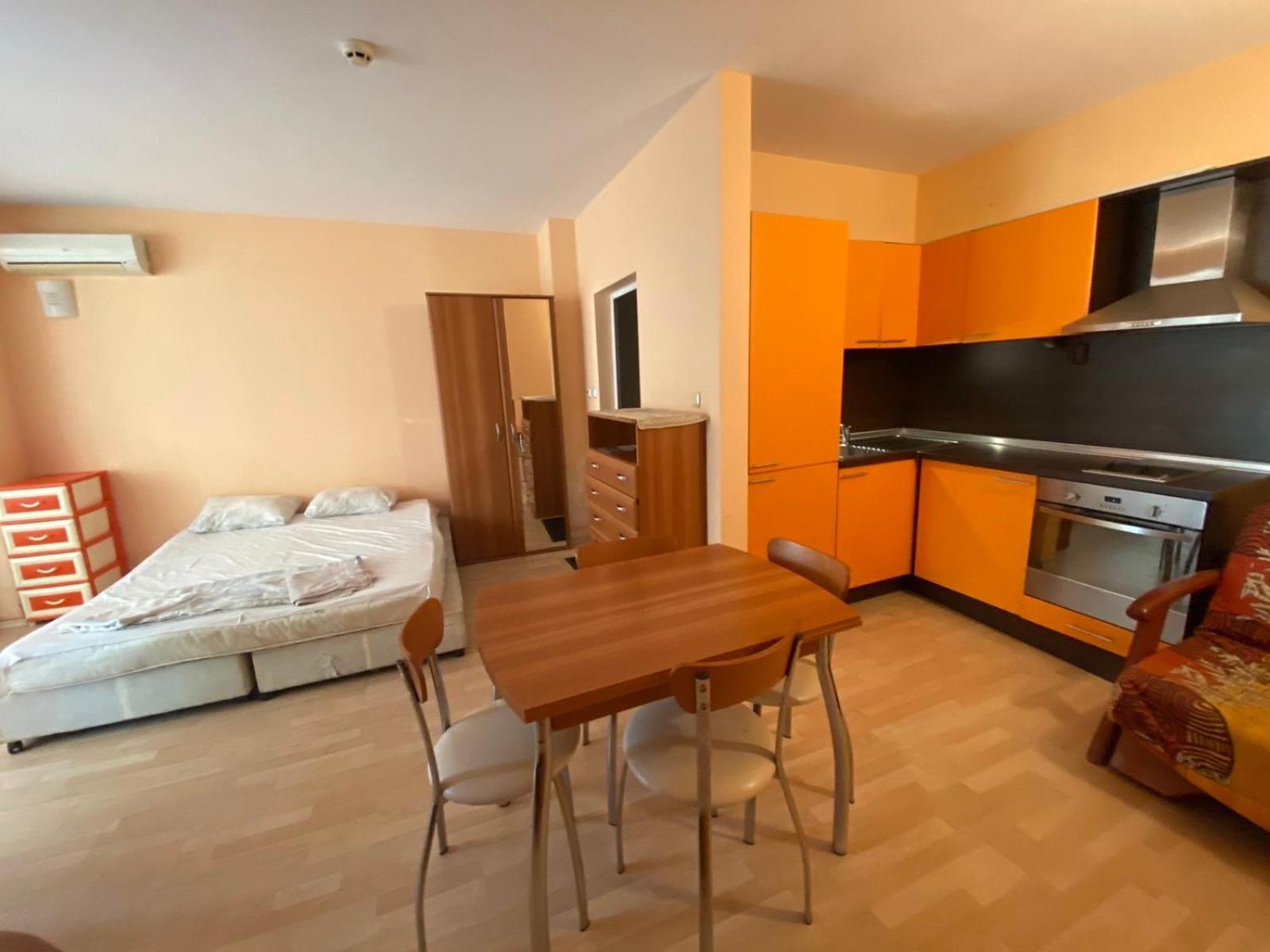 Stella Polaris 1 Apartments Сонячний Берег Екстер'єр фото